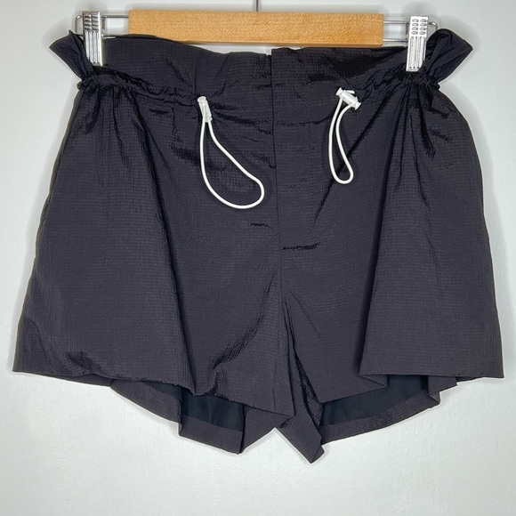 LF Seek the Label bungee cord black shorts S - Picture 2 of 10